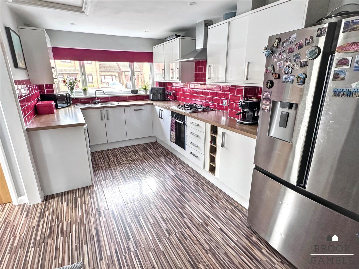 4 Bedroom House - Semi-Detached. Westminster Close in Eastbourne, East Sussex 5